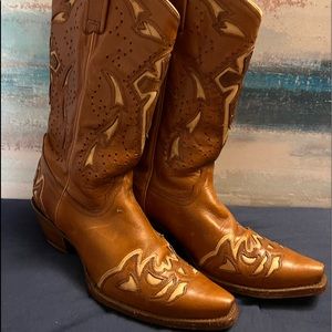 Corral boots
